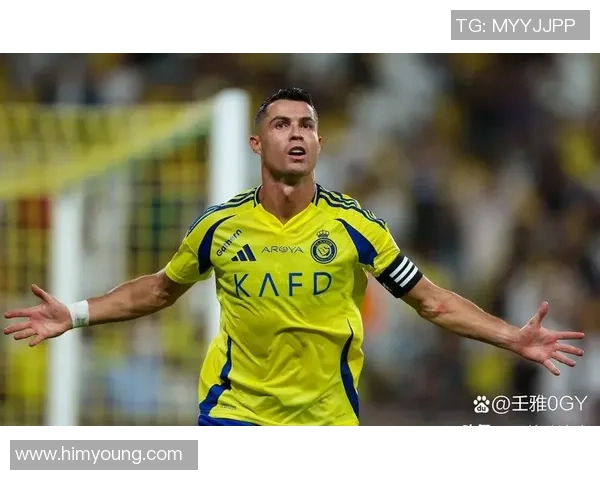 揭开足球明星12号的神秘面纱他在绿茵场上的传奇故事与成就 揭开足球明星12号的神秘面纱他在绿茵场上的传奇故事与成就