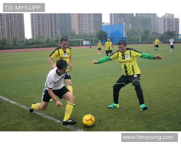 团结抗疫足球明星齐心协力共克新型肺炎疫情挑战